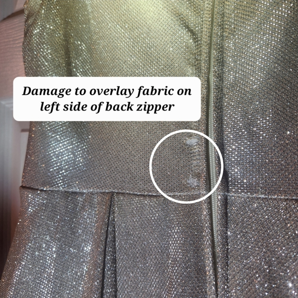 B. Smart Juniors Gold Party Dress, Size Large - Picture 7 of 7